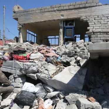 US air strike on IS killed 105 civilians in Iraq's Mosul